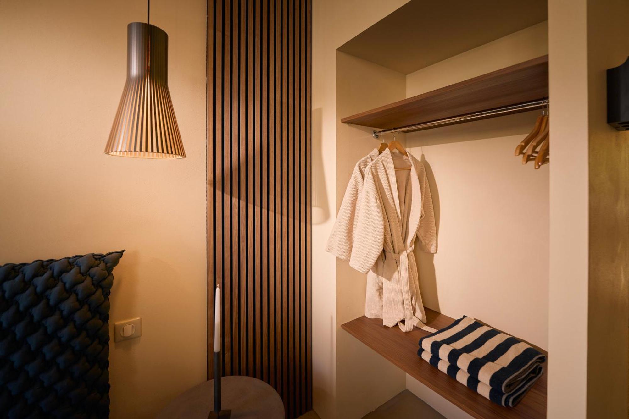 Suite Atypique - Jacuzzi Privatif En Centre Ville De Cognac Exterior photo
